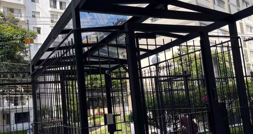 Excelente apartamento no coração da Vila Mariana, 900m metrô Vl. Mariana