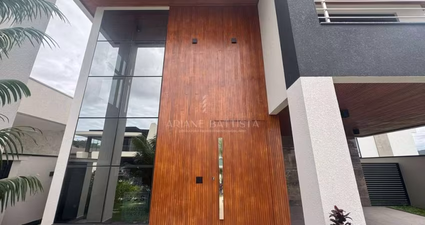 Belíssima Casa 4 Dormitórios sendo 3 Suítes 2 com closed 4 Vagas