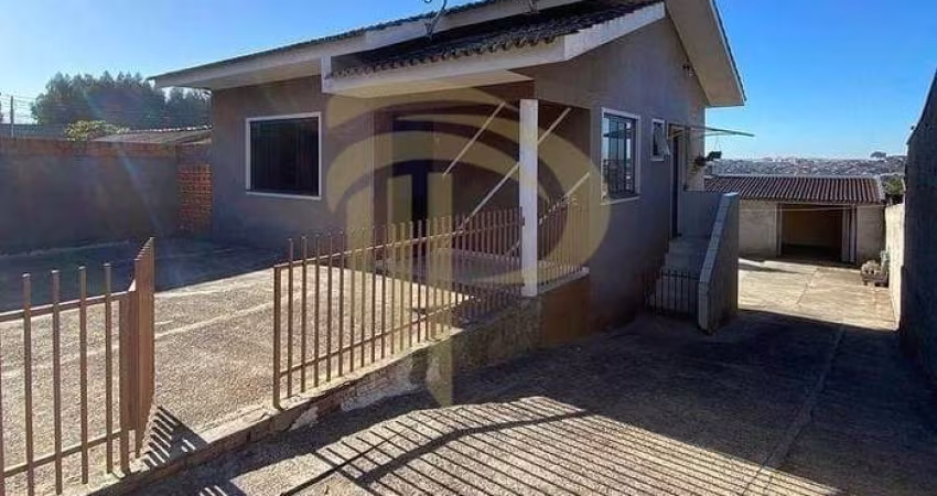 Casa para Venda em Ponta Grossa, Jardim Carvalho, 3 dormitórios, 1 suíte, 1 banheiro, 3 vagas