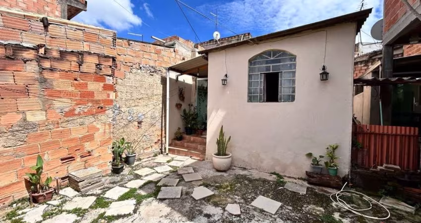 Casa com 2 quartos à venda na B, 226, Campo Alto, Contagem