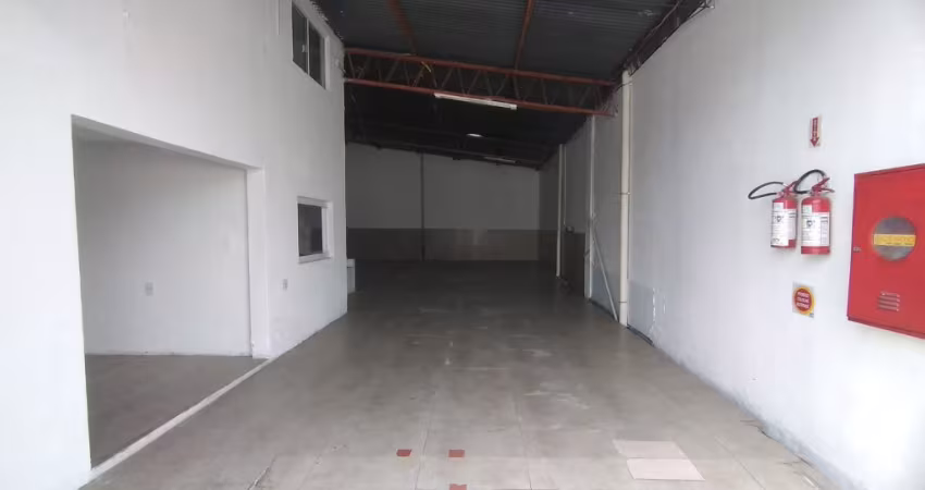 GALPÃO PRÓXIMO A MARGINAL, 180M²!!!