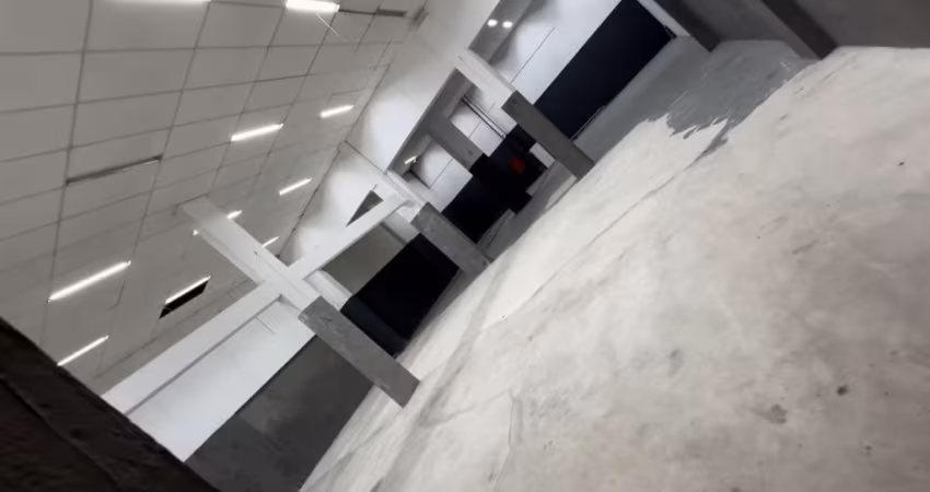 GALPÃO COM 300M², PRAIA BRAVA!!!!!