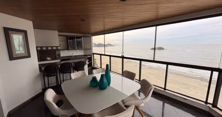 FRENTE MAR, AMPLO E MOBILIADO!!!