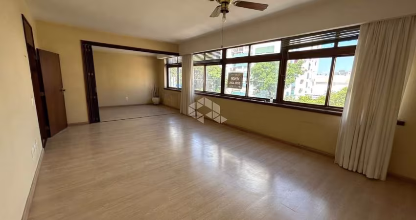 Apartamento com 3 quartos à venda na Avenida Venâncio Aires, 552, Farroupilha, Porto Alegre