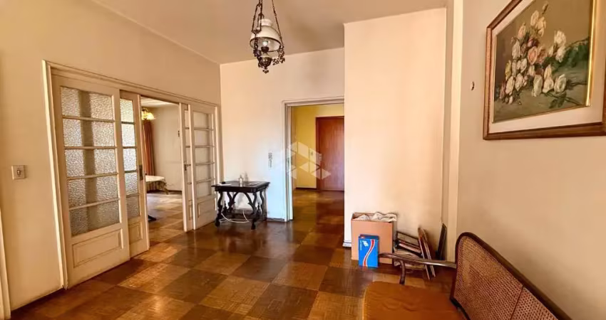 Apartamento com 3 quartos à venda na Rua Duque de Caxias, 1220, Centro Histórico, Porto Alegre