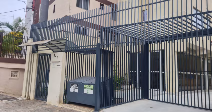 Apartamento Alto da Gloria
1 quarto c/ garagem 
Direto com Proprietário 