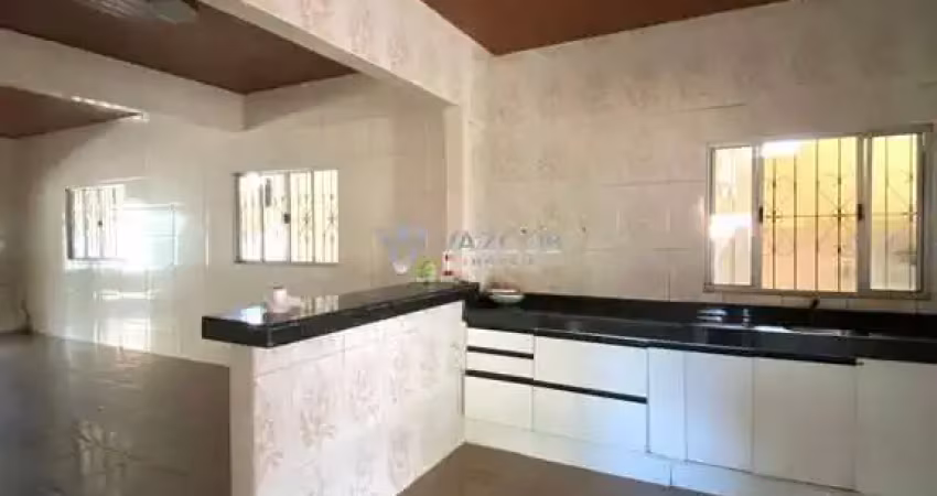 Casa com 02 quartos em São Francisco