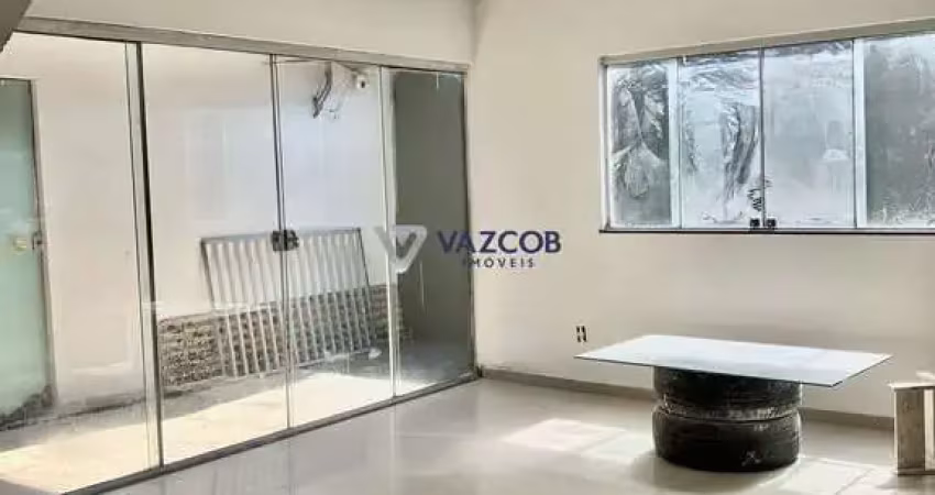 Casa comercial e residencial no curió utinga | 03 suítes e estacionamento