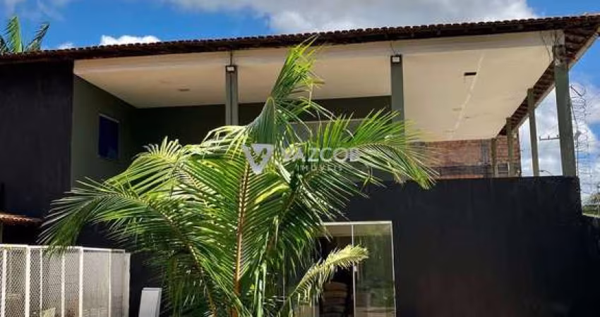 Casa com 03 suítes no Curió Utinga