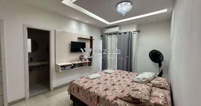 Casa com piscina e churrasqueira no condominio Jardim Portugal