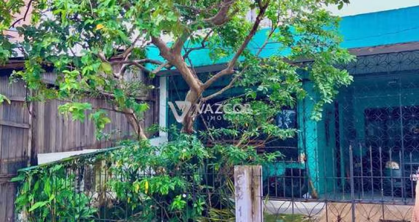 Casa com 03 quartos na Cremação