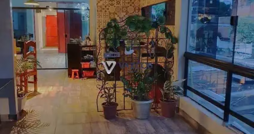 Casa com 6 quartos para alugar na Rua João Balbi, 1084, Nazaré, Belém