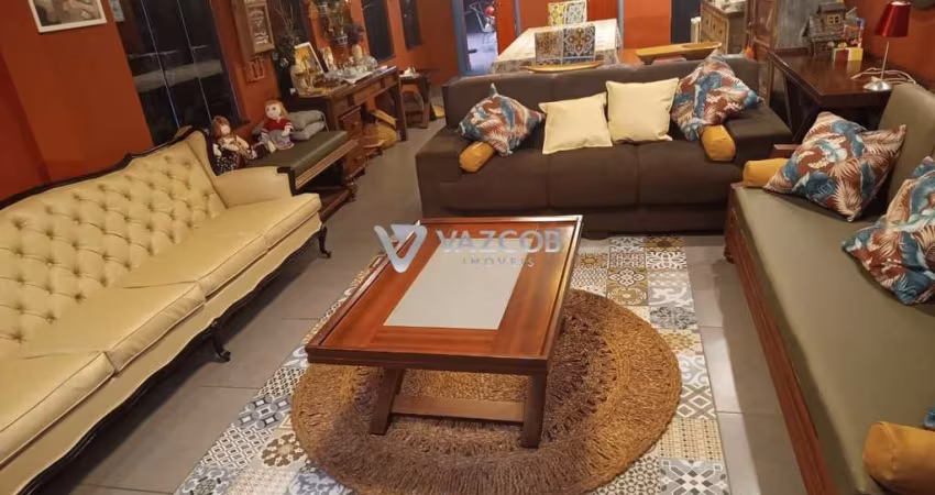 Casa com 06 quartos em Nazaré