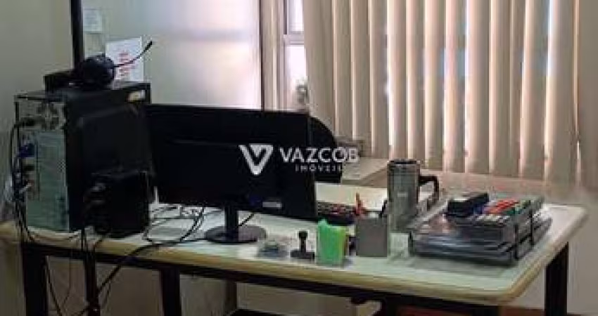 Prédio comercial com 13 salas na Avenida Perimetral, bairro Marco