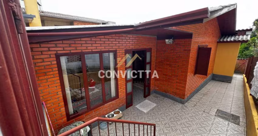 CASA Á VENDA NO BAIRRO BELA VISTA