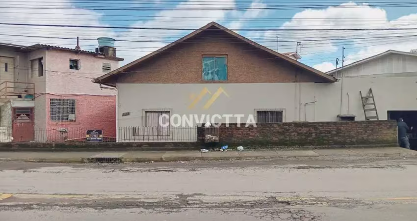Casa à venda no Mariland, Caxias do Sul 