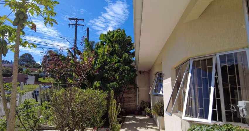 Casa Térrea para Venda em Curitiba, Atuba, 3 dormitórios, 1 suíte, 2 banheiros, 5 vagas