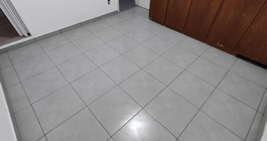 VENDA DE APARTAMENTO DE 89m2 COM 2 DORMS,  SUÍTE E VAGA COLETIVA ( insuficiente) NO BAIRRO DO EMBARÉ SANTOS-SP
