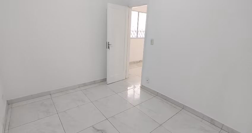 ALUGUEL DE CASA TÉRREA DE FRENTE TODA REFORMADA DE 80m2 COM 2 DORMS , 1 SUÍTE E  2 VAGAS DE VEÍCULO NO BAIRRO DO BOQUEIRÃO EM SANTOS-SP