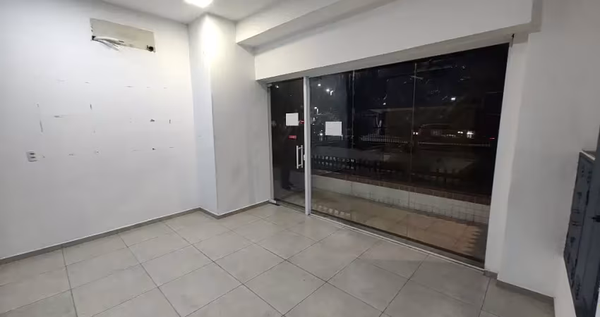 Aluguel de loja comercial de 100m2 de frente a praia no boqueirão em santos - sp