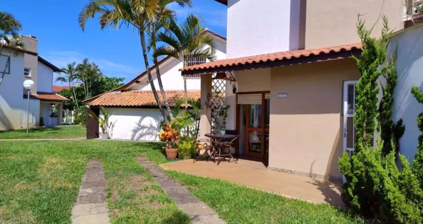 Sobrado 2 Dormitórios à venda no Bairro CAPÃO NOVO