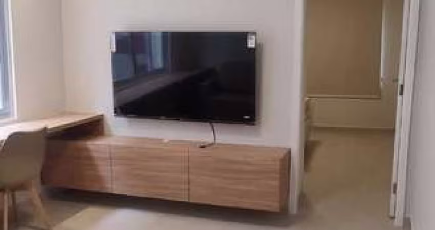 Apartamento de 1 dormitório na quadra da praia de Embaré.
