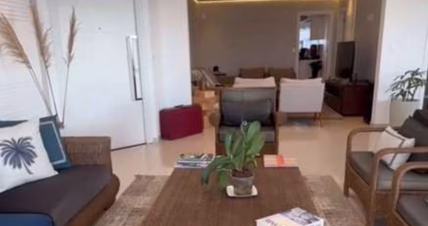 Lindo Apartamento alto padrão, andar alto na Ponta da Praia.