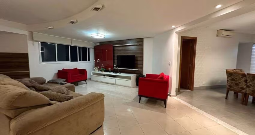 Lindo Apartamento alto padrão andar alto, localizado no bairro da Ponta da Praia
