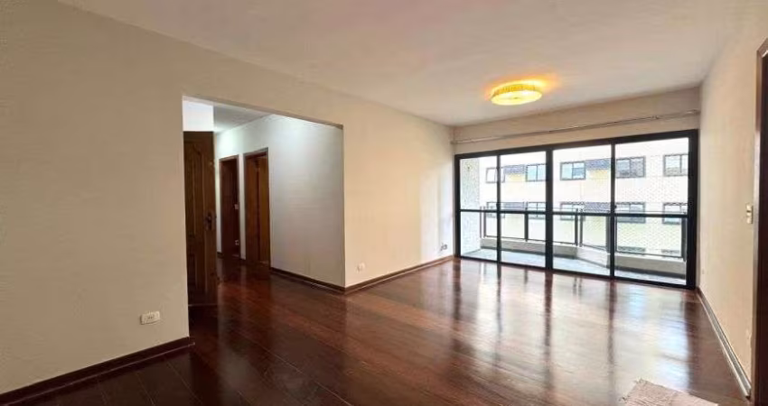 Imóvel para aluguel com 130 metros quadrados com 3 quartos