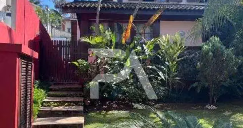 Casa à venda no Condomínio Alphaville 10 em Santana de Parnaíba/SP