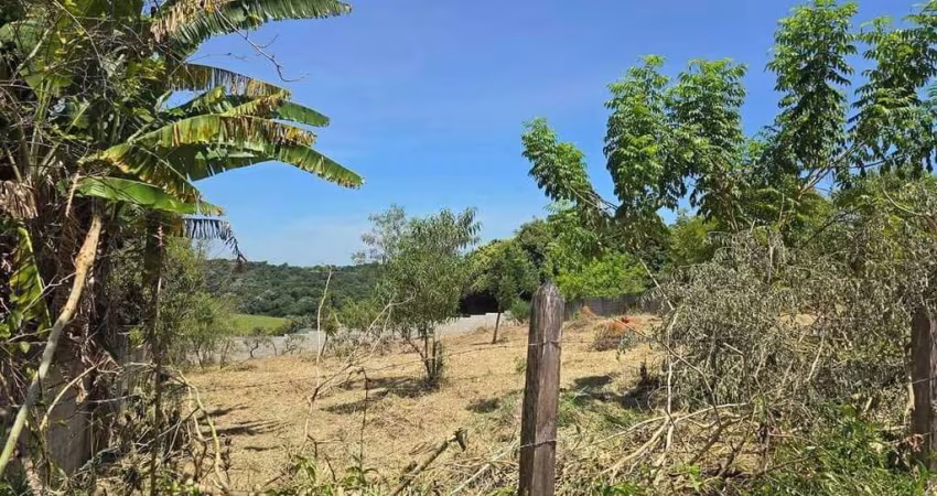 Terreno Amplo de 1.532m² à Venda no Chácara Ingrid, Taubaté- SP