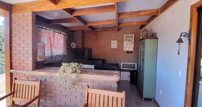 Sítio Exclusivo no Sul de Minas - 10 Hectares com Duas Nascentes e 2 Casas.