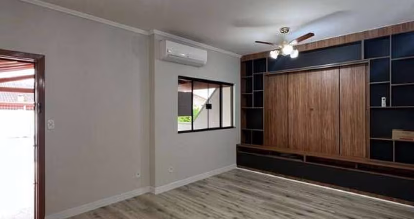 Casa à Venda no Condomínio São José – Taubaté/ 2 dormitórios e (1 suíte).