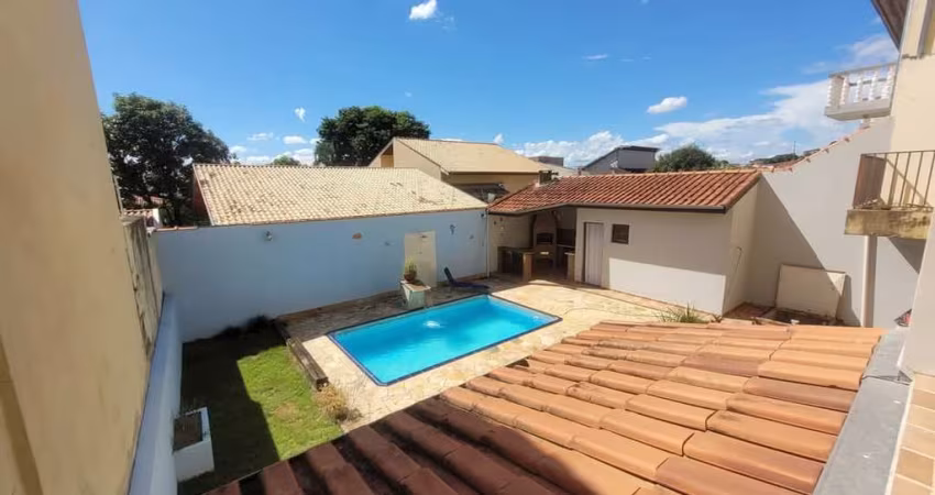 Sobrado Espaçoso com Piscina e Área Gourmet – Campos Elíseos, Taubaté SP