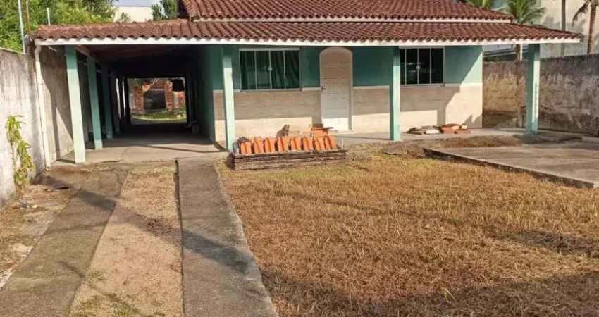 Excelente casa em Quinta-Mariana à Venda