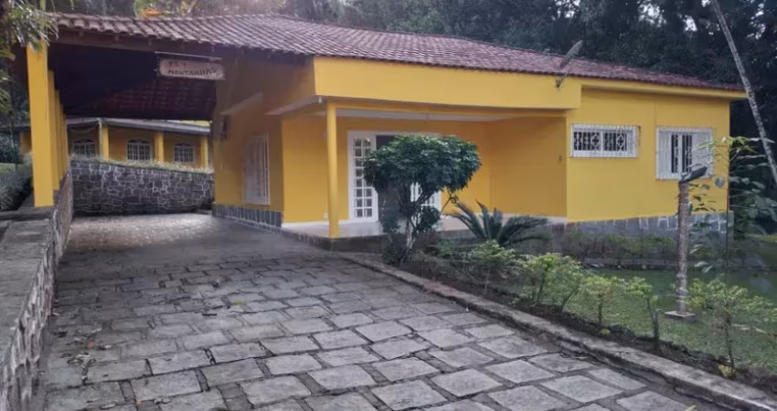 Casa em Condomínio em Guapimirim à Venda