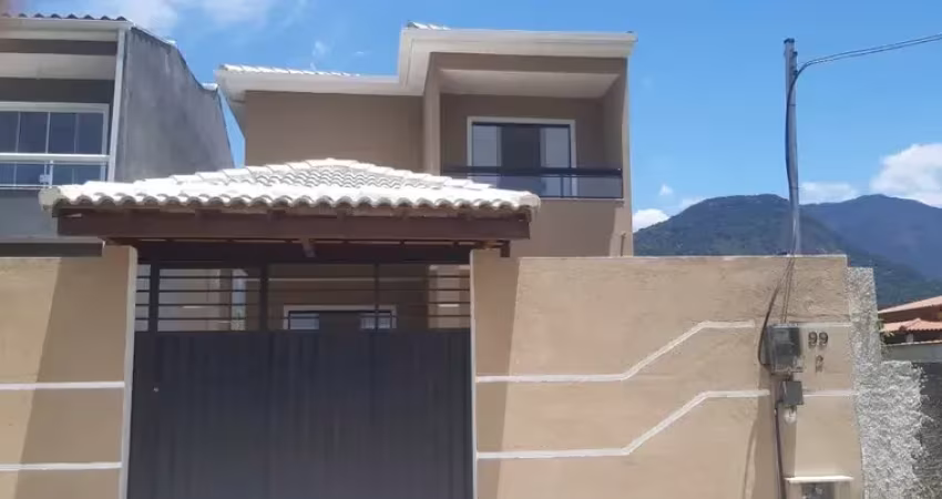 Casa com 3 quartos em Cotia à Venda