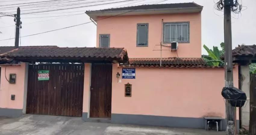 Casa com 2 suítes à Venda em Quinta-Mariana