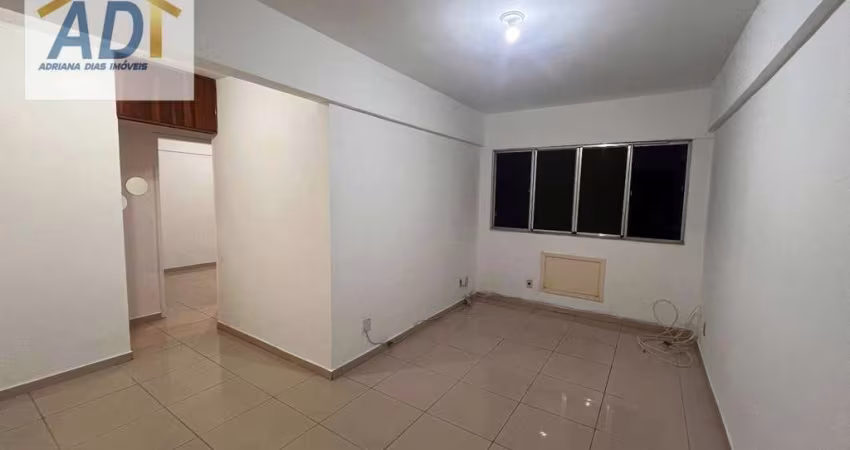 Apartamento , na Estrada dos Bandeirantes, com 2 dormitórios à venda, 50 m² por R$ 280.000 - Jacarepaguá - Rio de Janeiro/RJ
