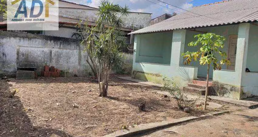Sepetiba. locação/venda  . ótimo terreno com casa de dois quartos..