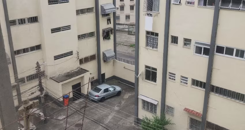 APTO DE 1 QUARTO - IRAJÁ - RJ
