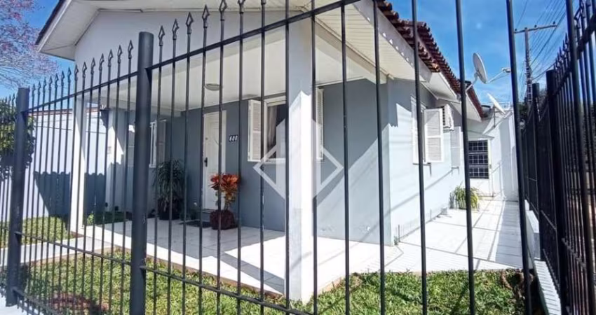 Casa Para Vender em Carazinho! 2 Dormitórios! Contalex Imóveis