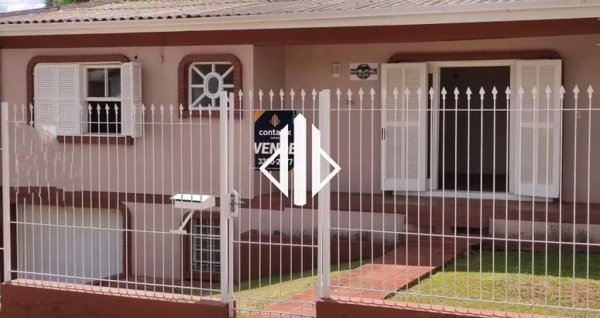 Contalex Imóveis Vende Casa com Terreno Privilegiado