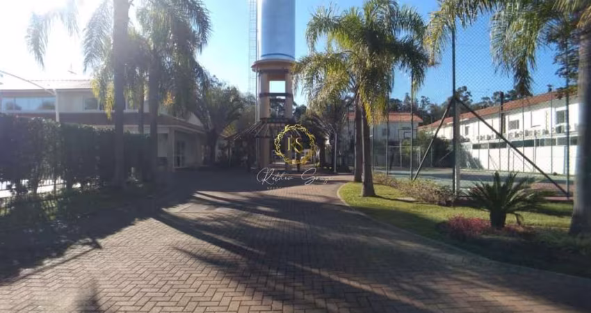 Belíssimo Sobrado com 03 dormitórios em Condomínio Fechado em Canoas