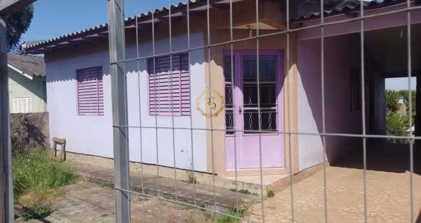 Casa de dois dormitórios em ótima localização