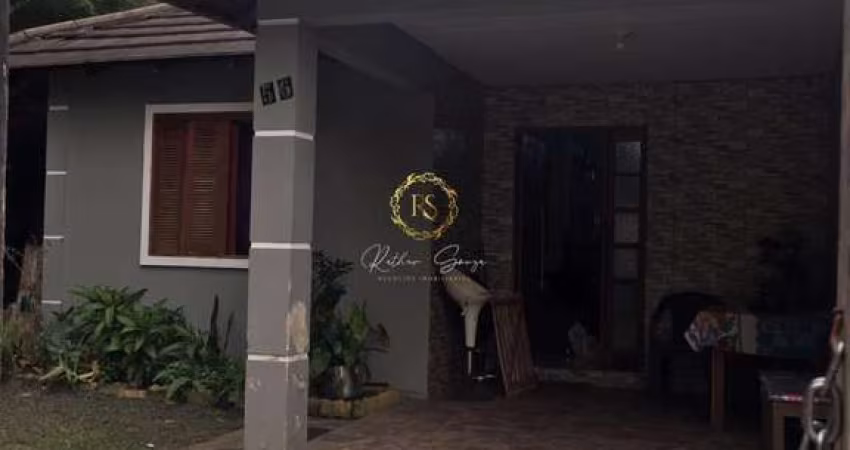Casa com Piscina em Nova Santa Rita - Venda