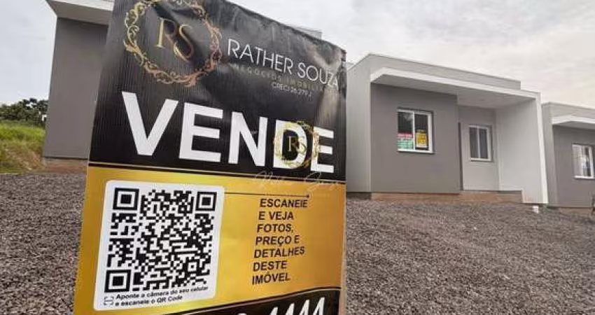 Casa no bairro Califórnia, em fase final com excelente localização.