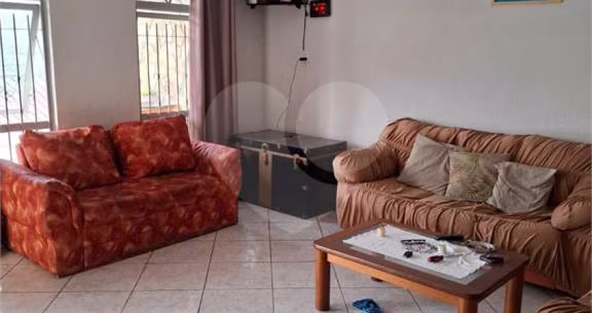 Casa com 3 quartos à venda em Jardim Sales - SP