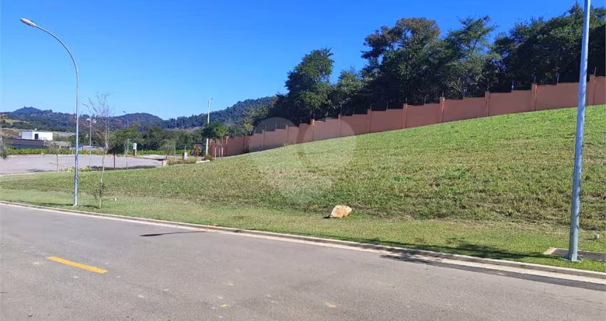Loteamento à venda em Vila Militar - SP