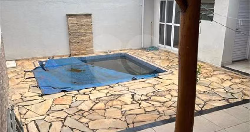 Casa com 3 quartos à venda em Jardim Santa Amália - SP